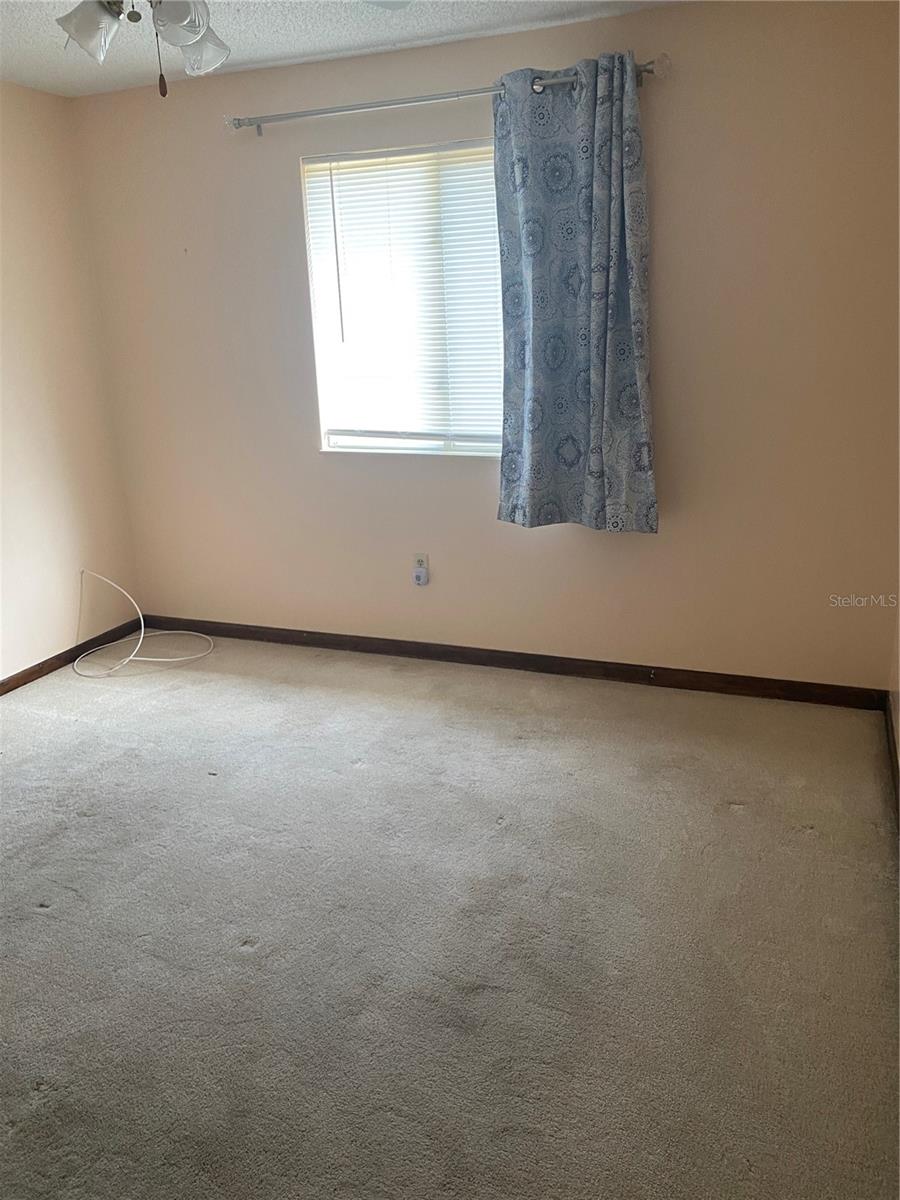 Image 15 of 34 For 10871 90th Court