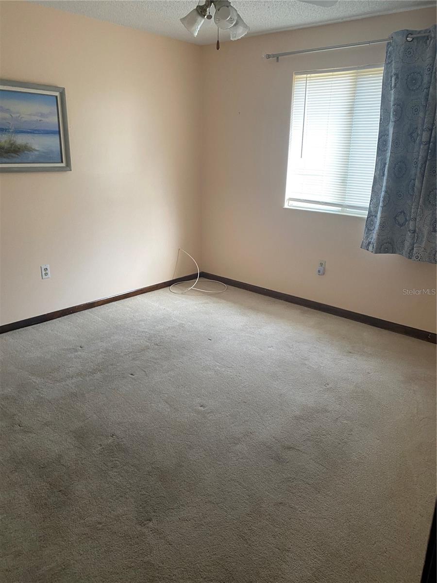 Image 16 of 34 For 10871 90th Court