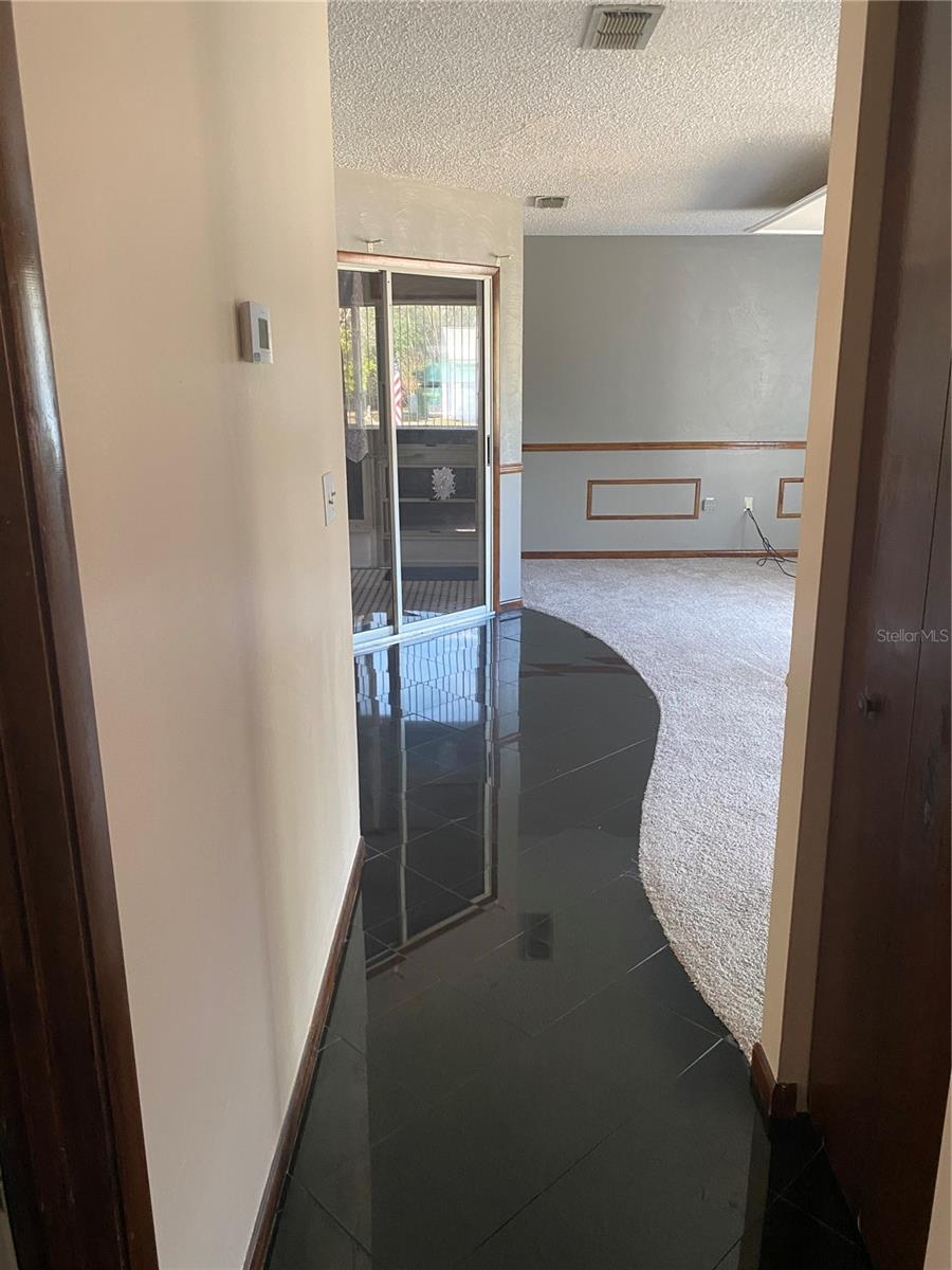 Image 23 of 34 For 10871 90th Court