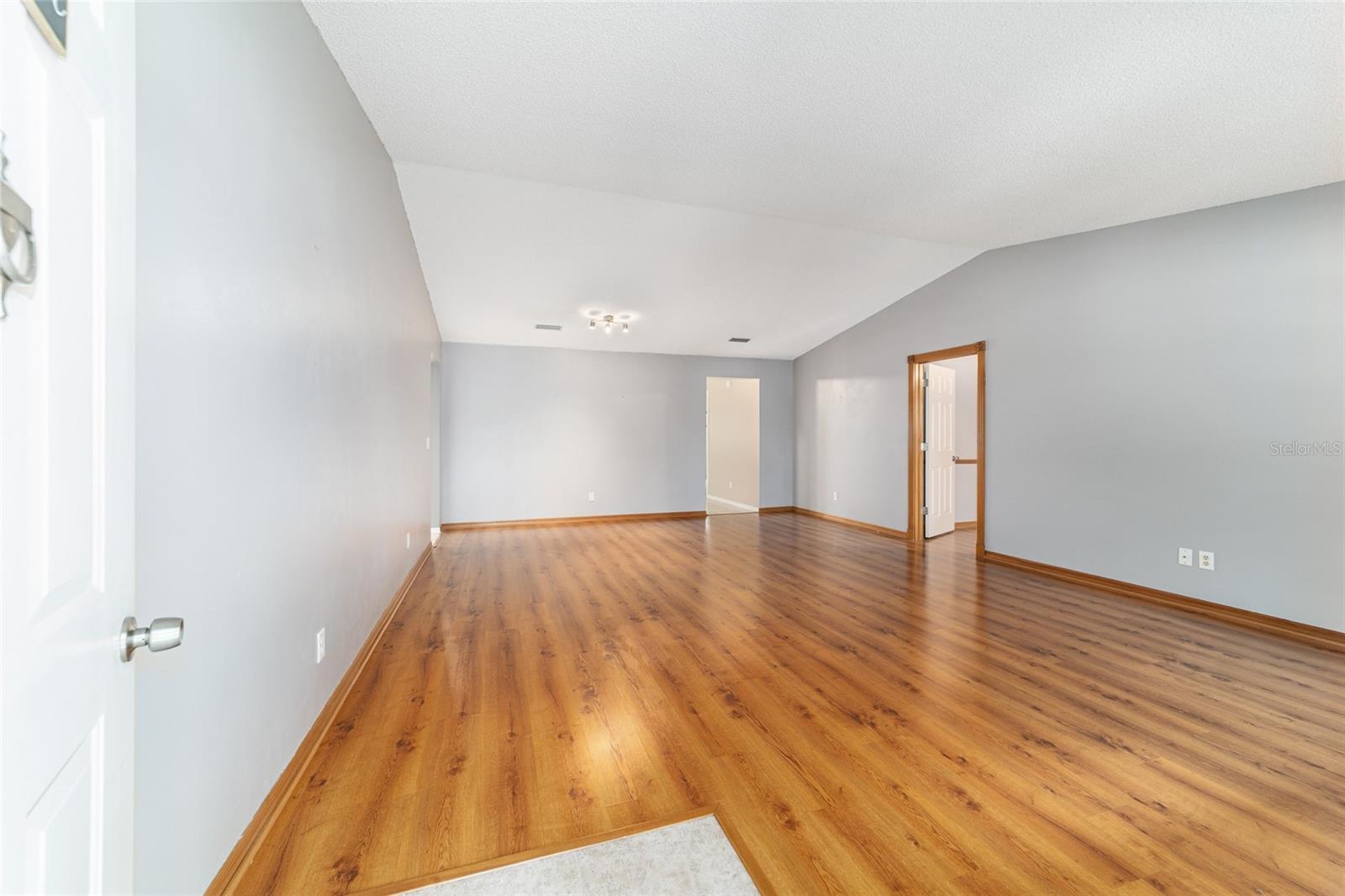 Image 10 of 64 For 9015 94th Street D