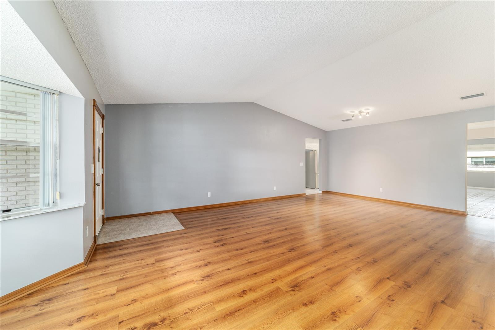 Image 13 of 64 For 9015 94th Street D