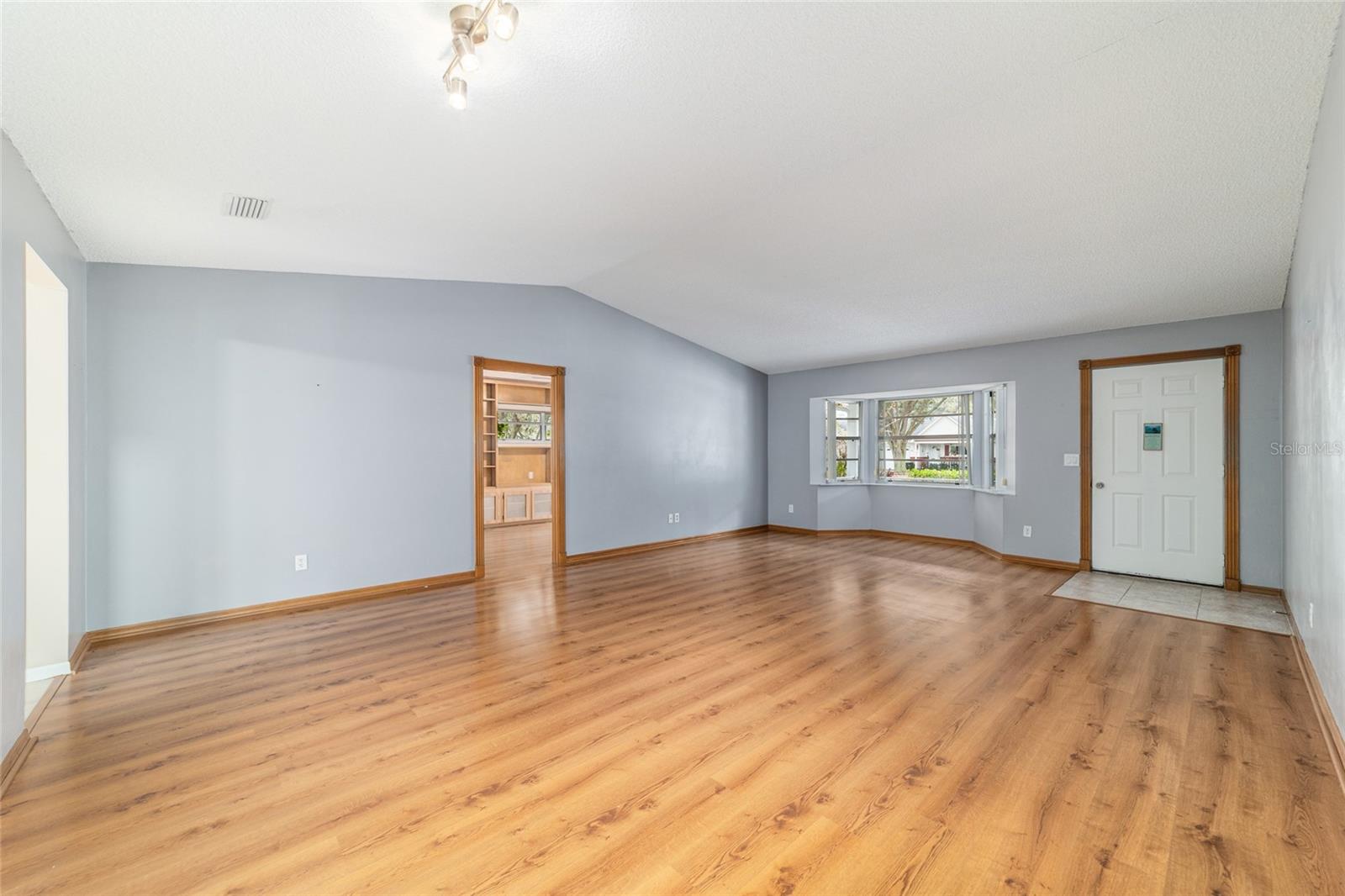 Image 20 of 64 For 9015 94th Street D