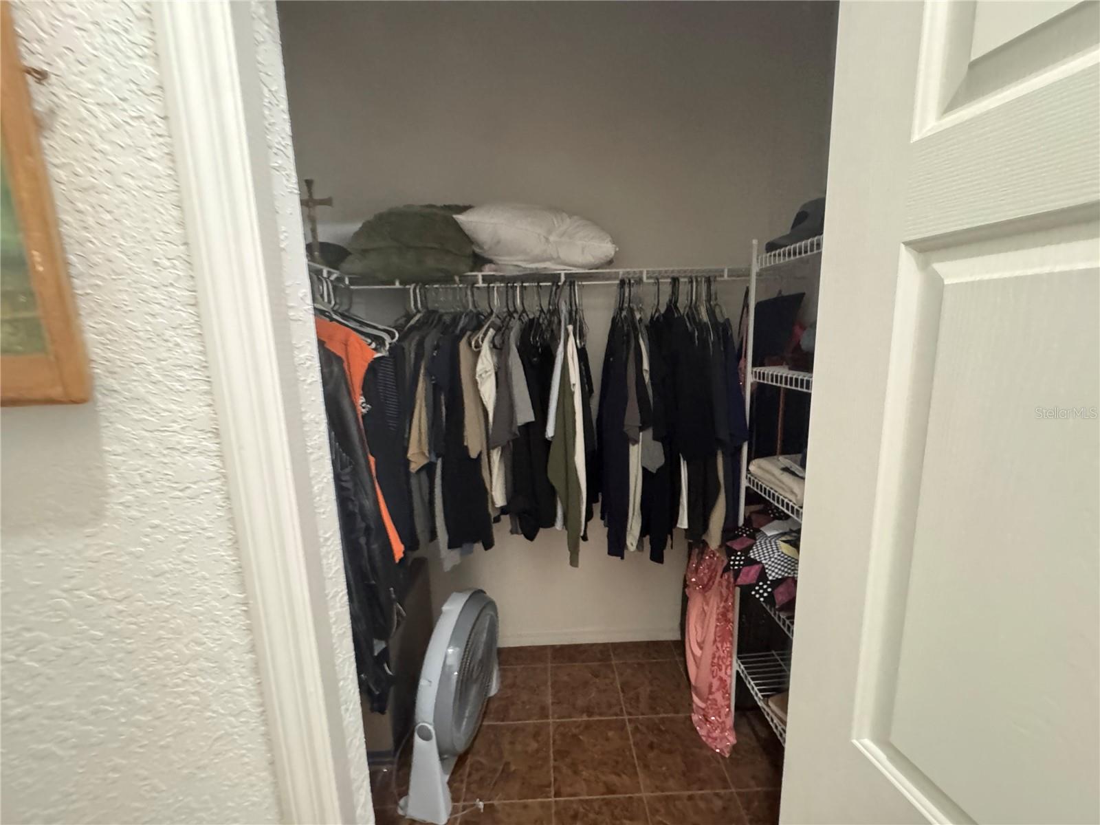 Image 18 of 72 For 19395 100 Loop