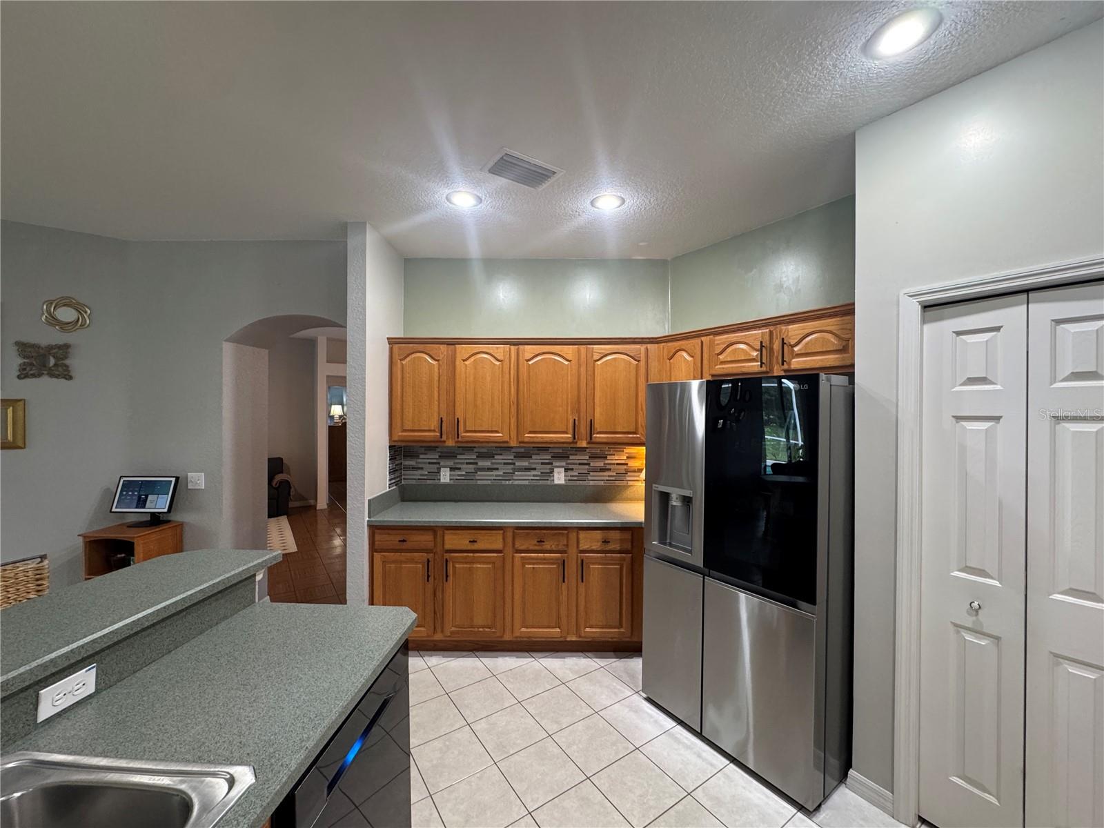 Image 7 of 72 For 19395 100 Loop