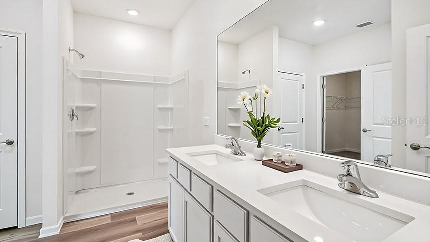 Image 6 of 14 For 24295 13th Boulevard