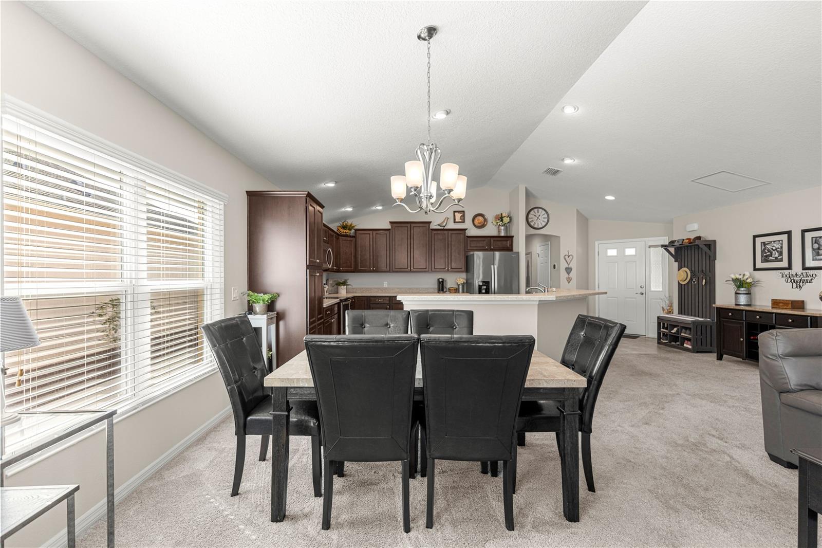 Image 22 of 69 For 16777 74 Soulliere Avenue