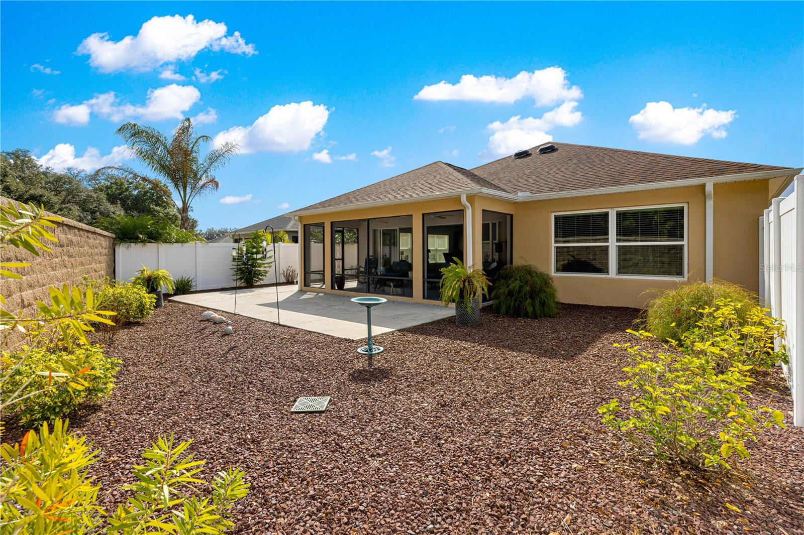 Image 35 of 69 For 16777 74 Soulliere Avenue