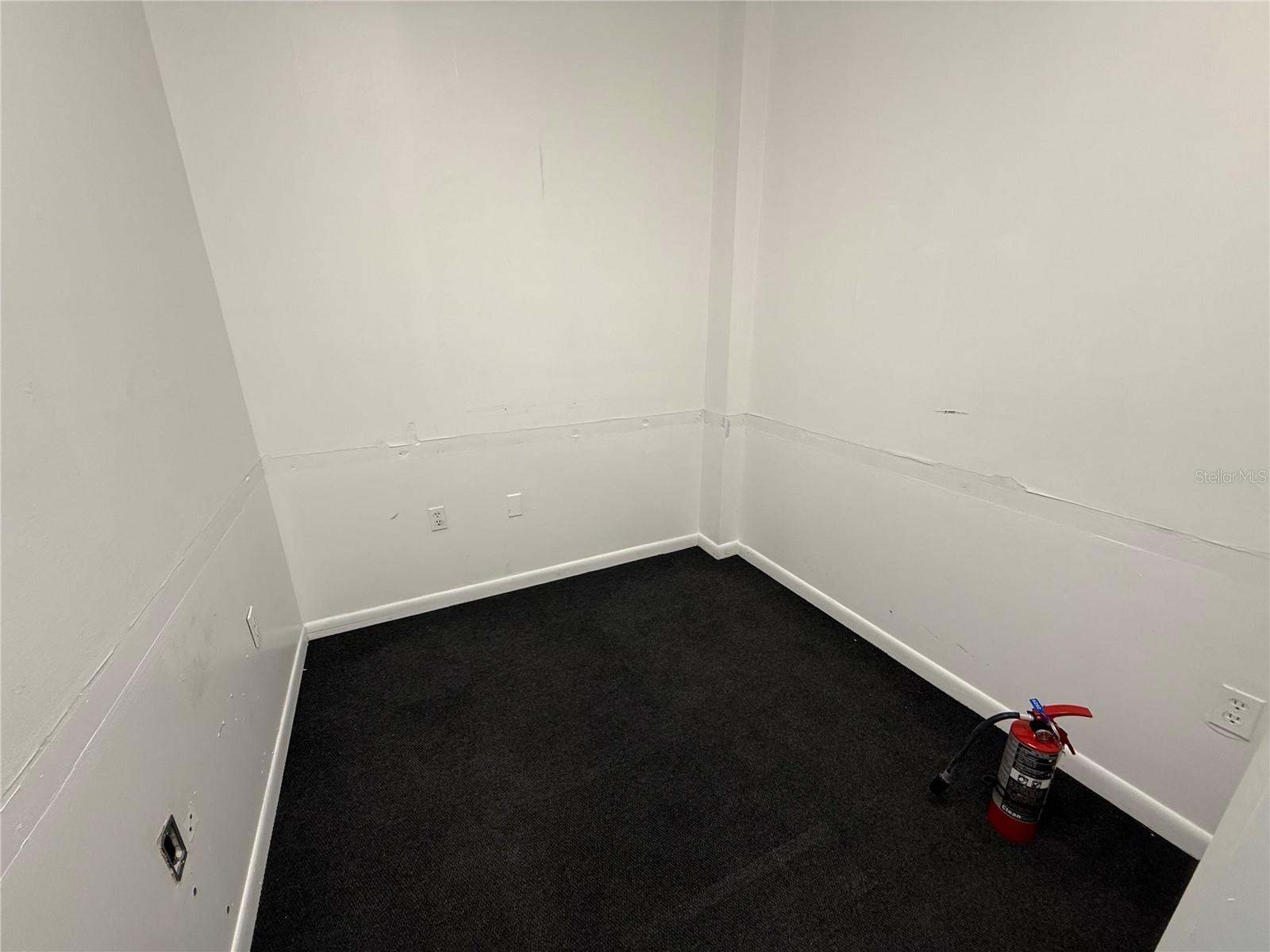 Image 6 of 8 For 851 24th Court 104