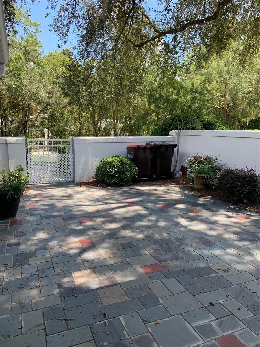 Image 21 of 25 For 11480 78th Cir