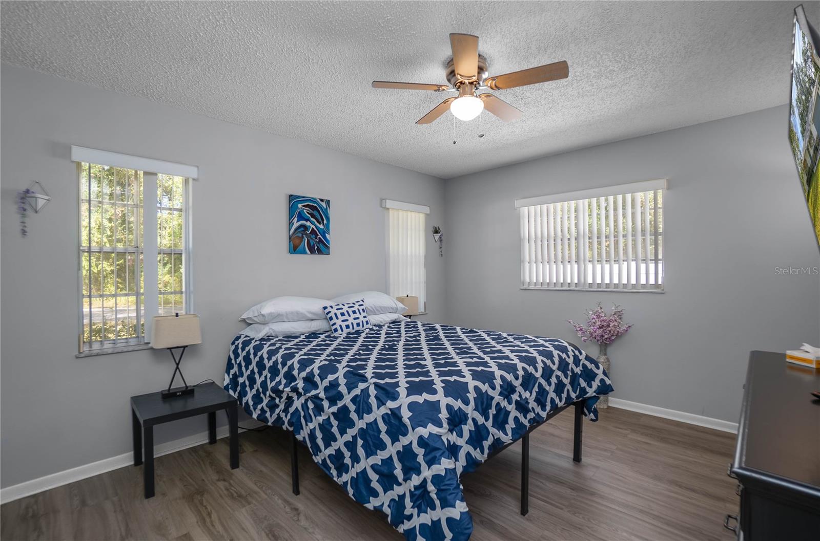 Image 20 of 34 For 6460 Glencoe Street