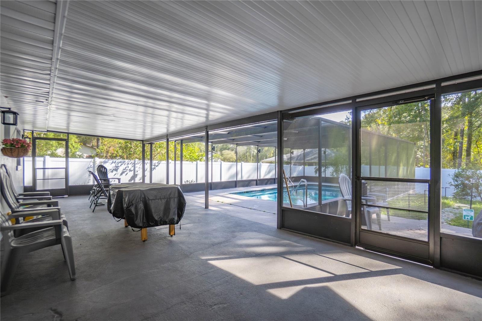 Image 26 of 34 For 6460 Glencoe Street