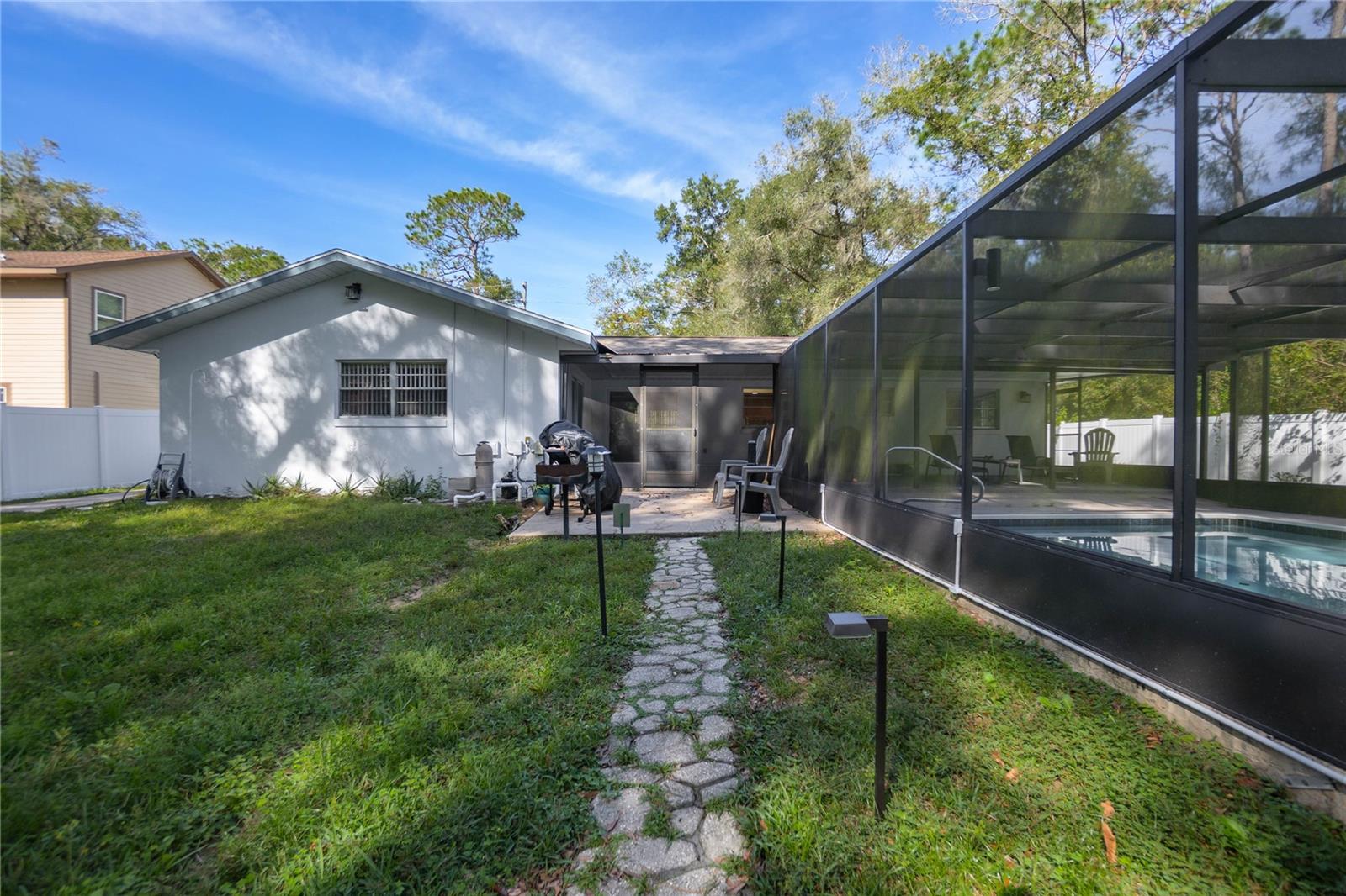 Image 29 of 34 For 6460 Glencoe Street