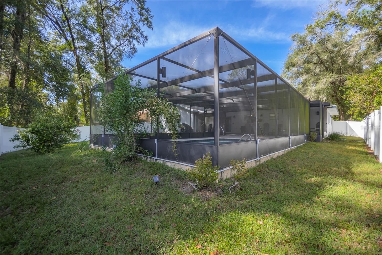 Image 31 of 34 For 6460 Glencoe Street