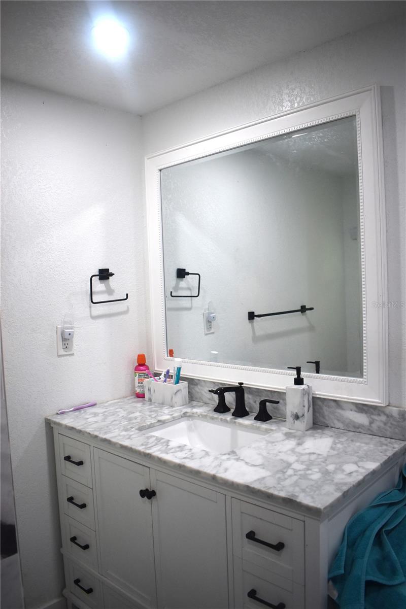 Image 13 of 23 For 15355 85th Avenue