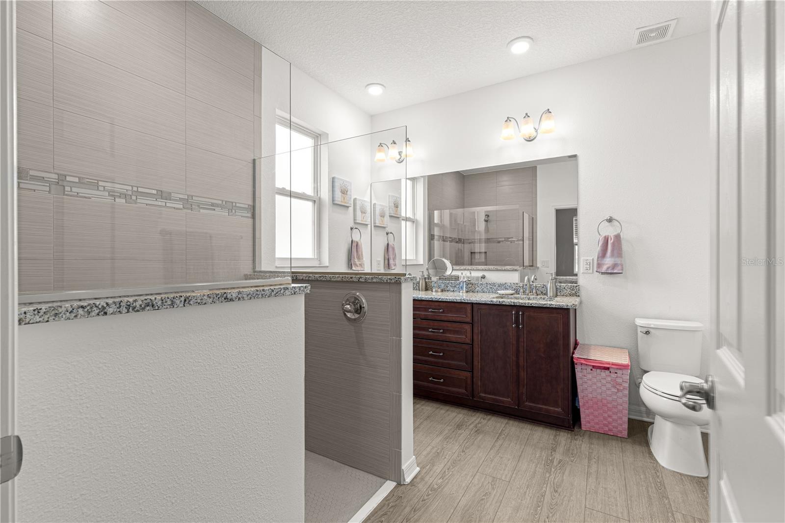 Image 23 of 45 For 7891 89th Circle