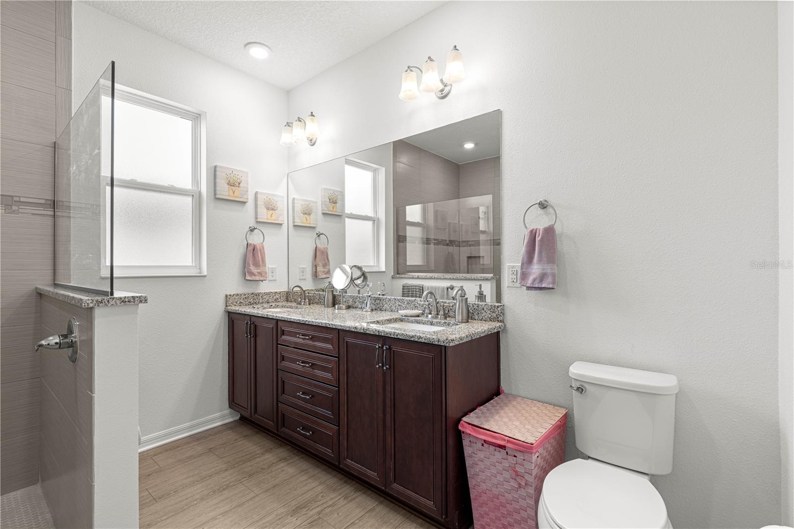 Image 25 of 45 For 7891 89th Circle