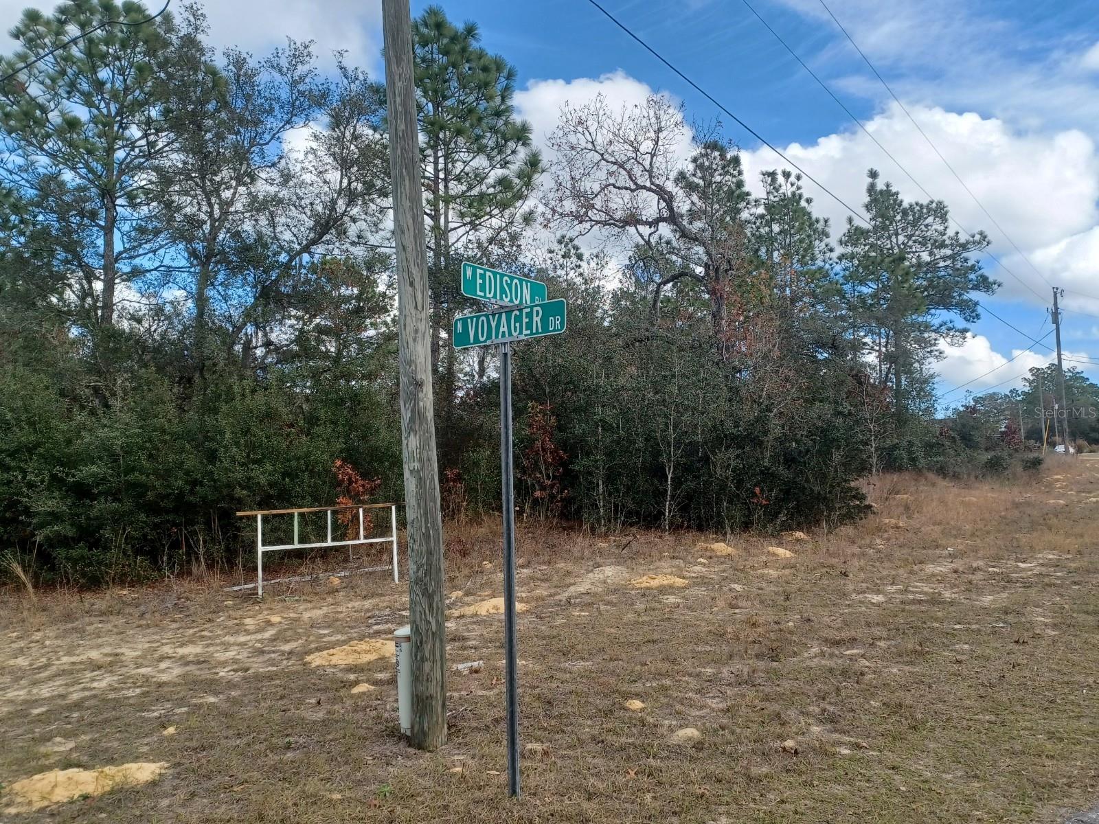 Image 7 of 20 For 7514 Voyager Drive