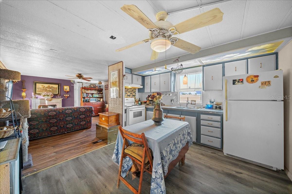 Image 12 of 42 For 6250 150th Avenue