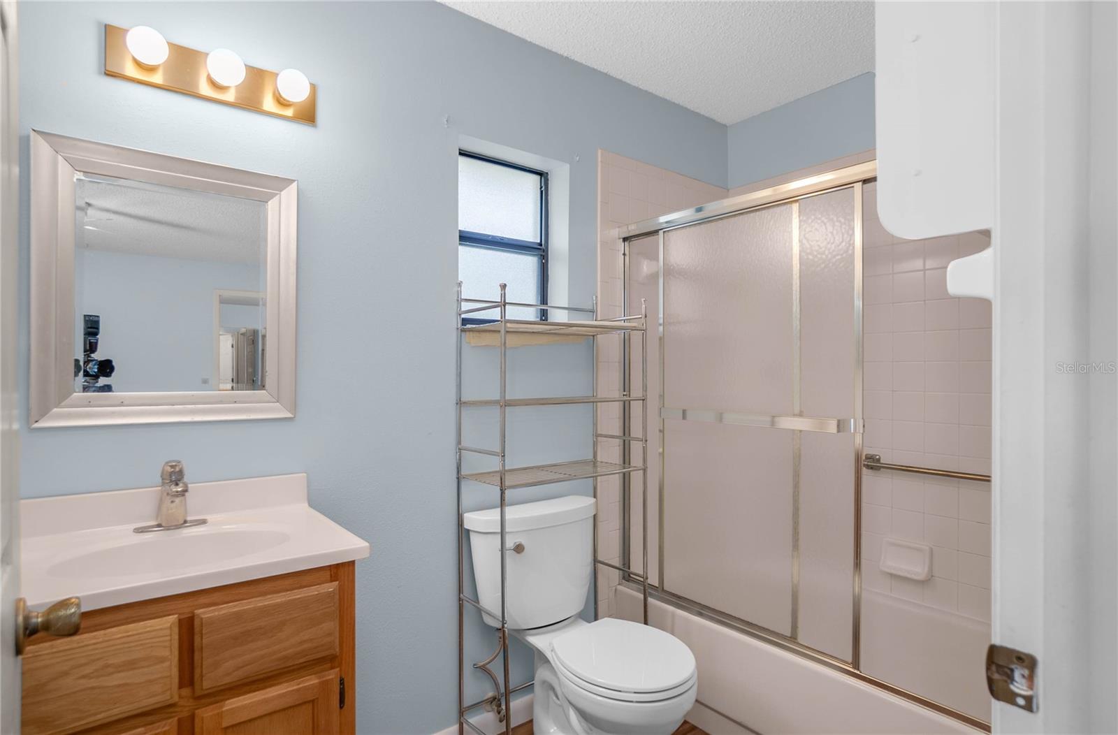 Image 14 of 39 For 3341 Jean Point