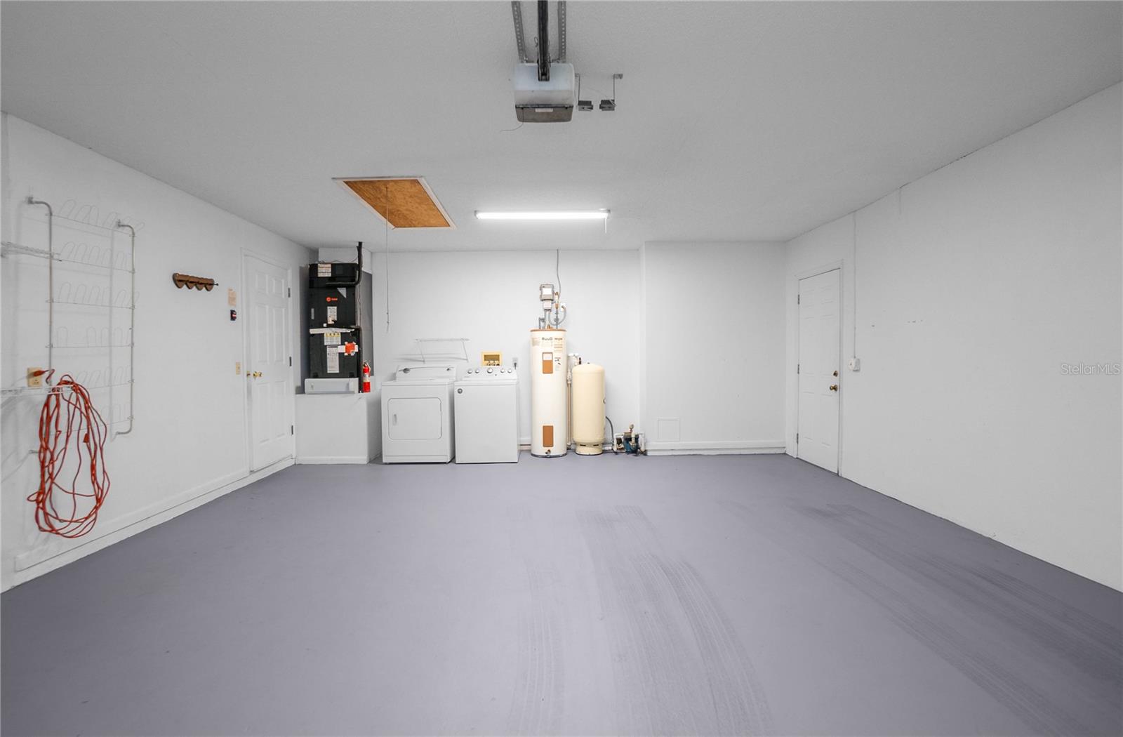 Image 31 of 39 For 3341 Jean Point