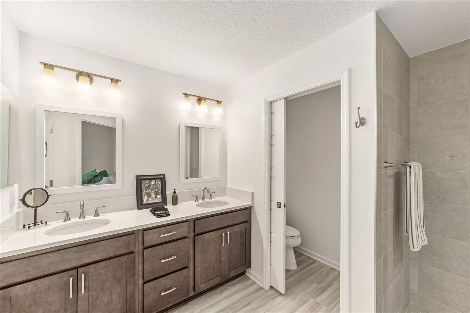 Image 13 of 25 For 1574 Rowell Street