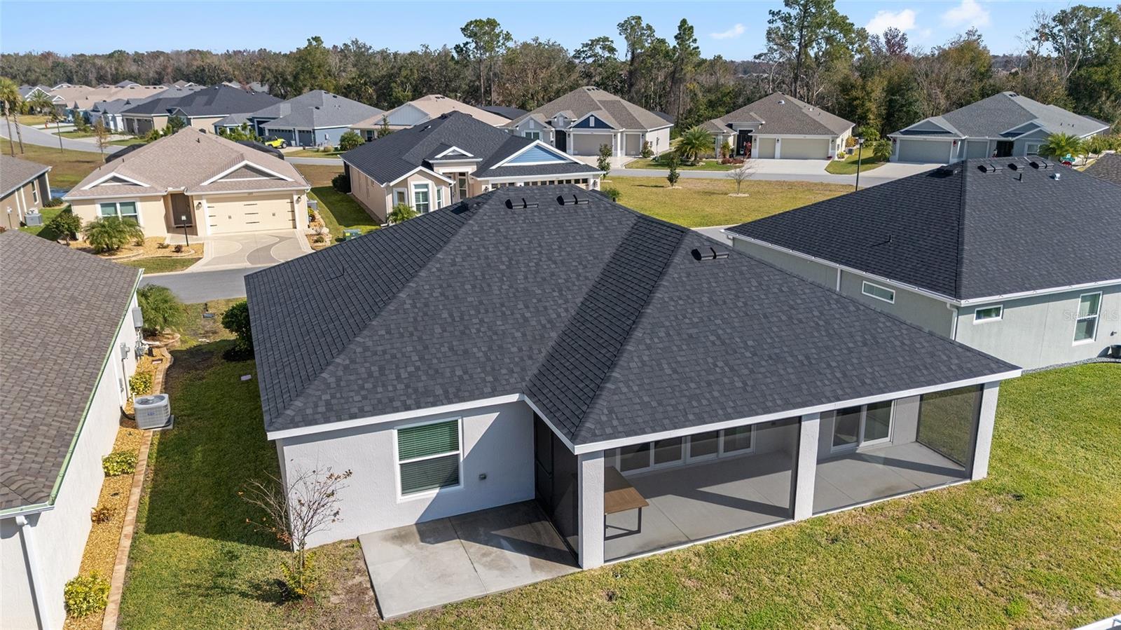 Image 24 of 25 For 1574 Rowell Street