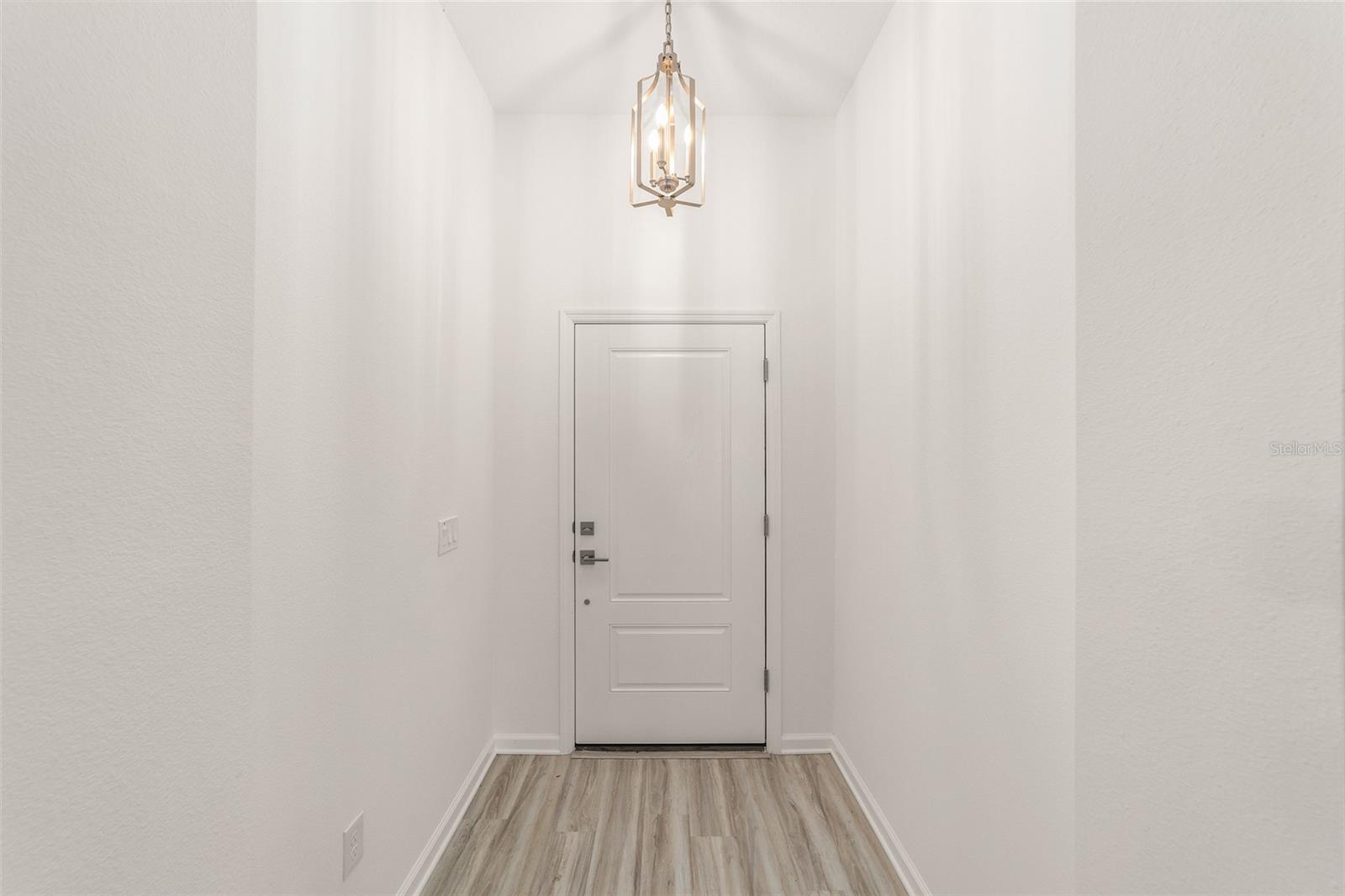 Image 3 of 25 For 1574 Rowell Street