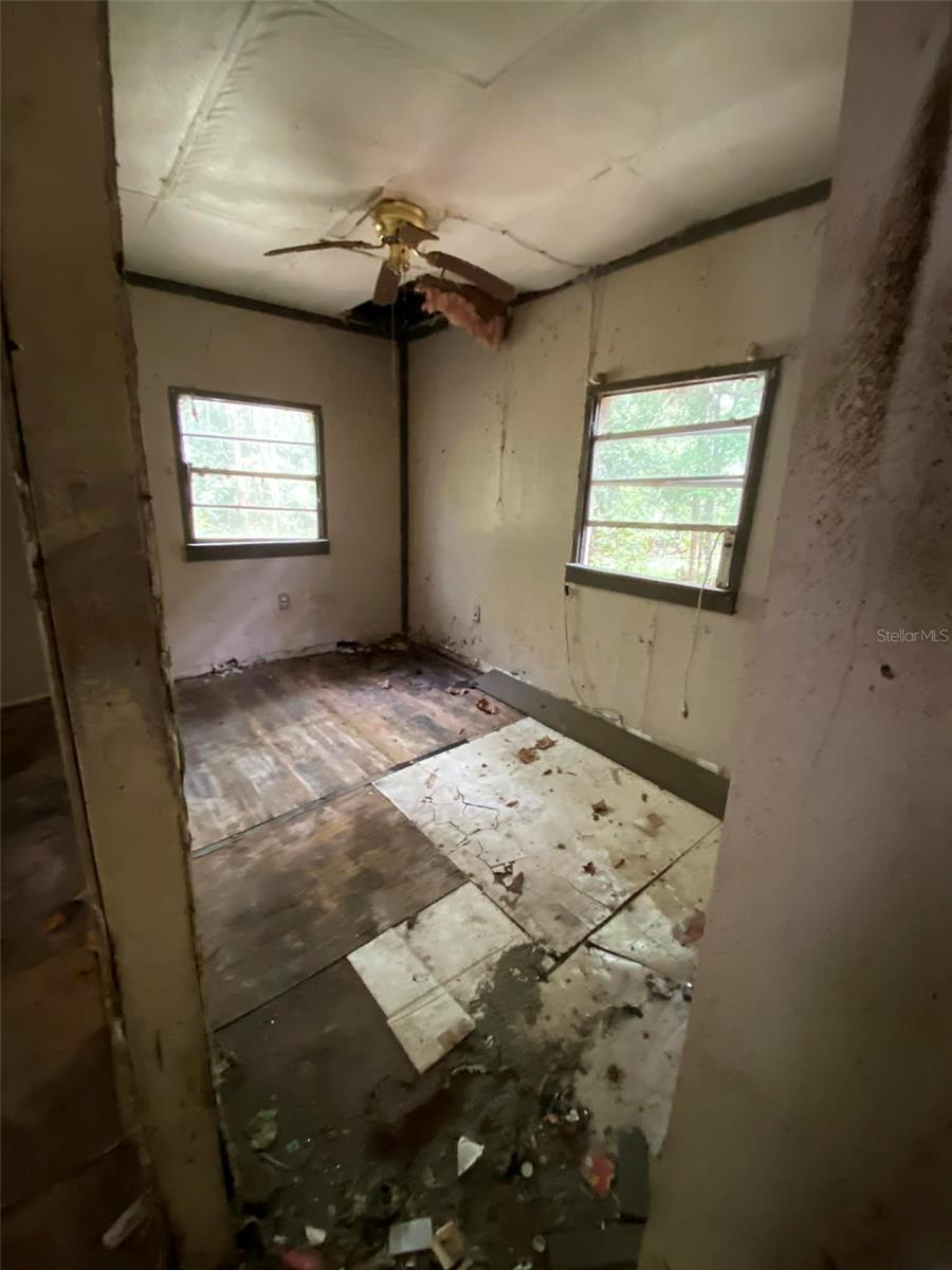 Image 3 of 9 For 12799 37th Court