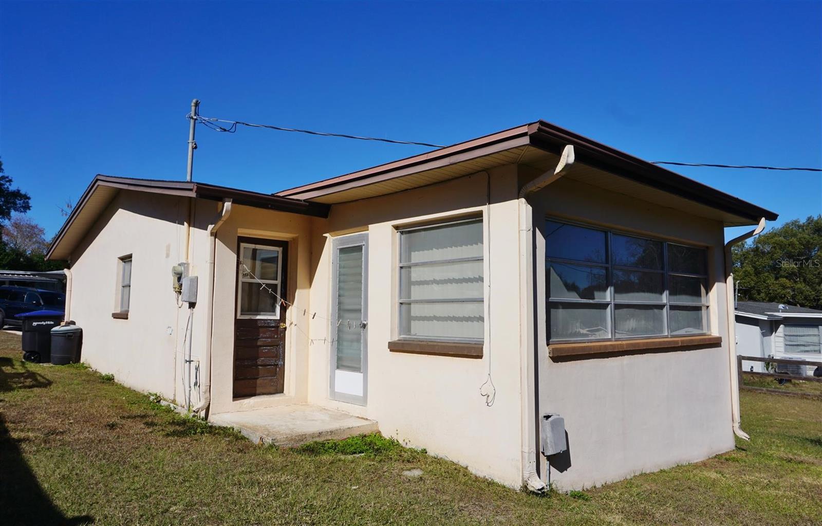 Image 36 of 41 For 17 Davis Street