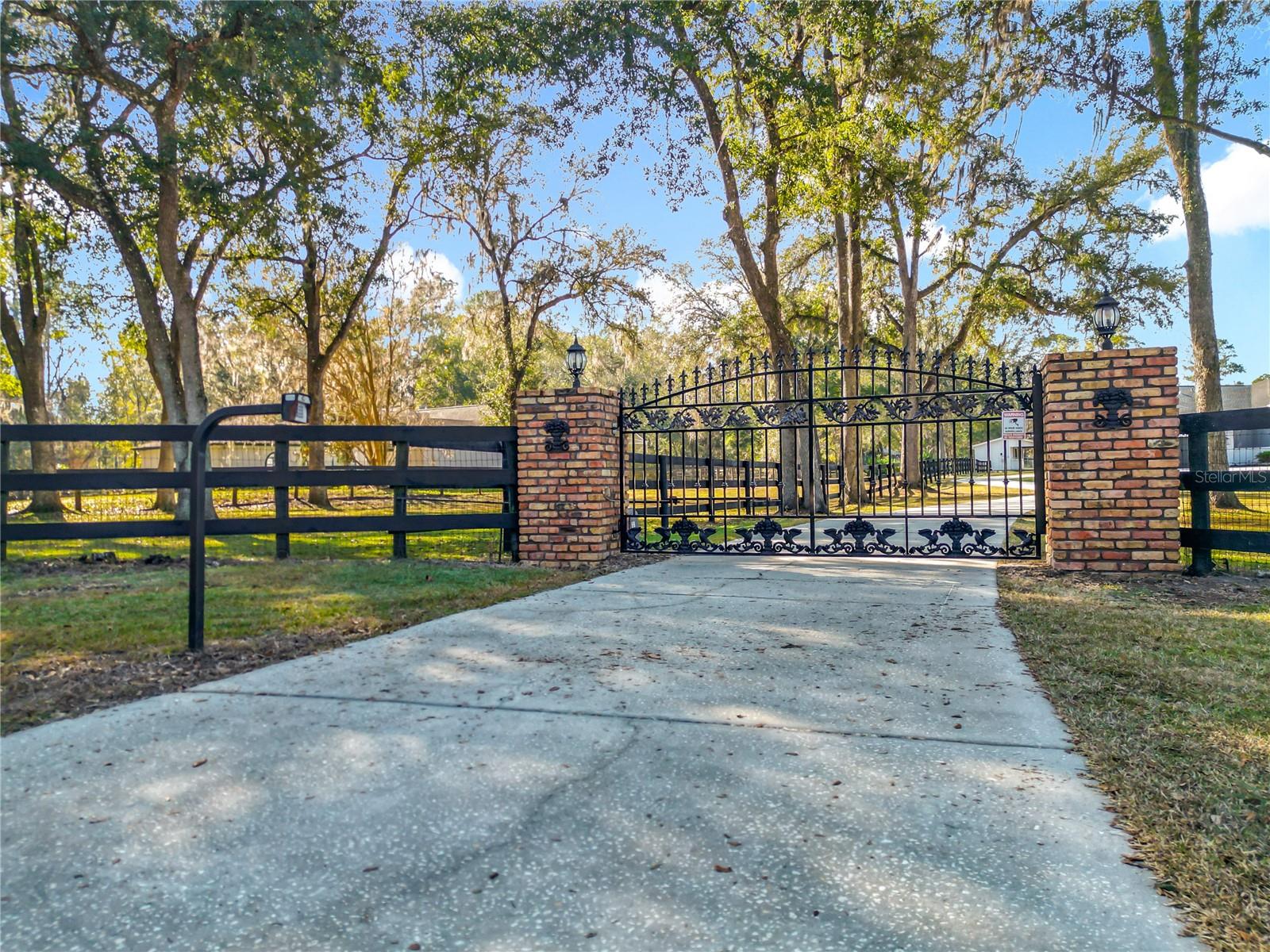 Image 3 of 84 For 8490 118th Terrace