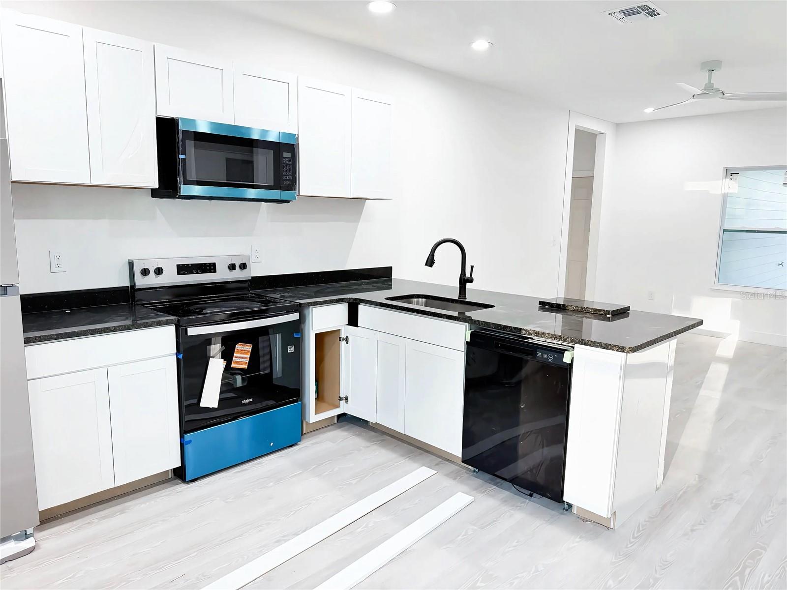 Image 3 of 20 For 103 Long Road