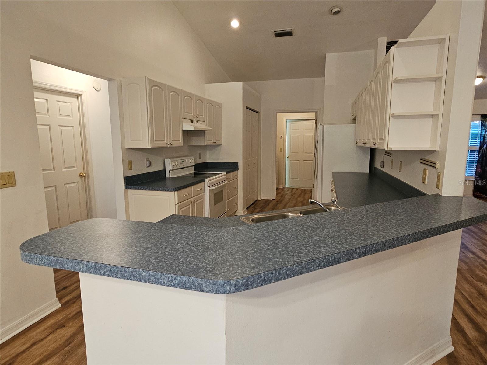 Image 6 of 28 For 5692 62nd Court Road