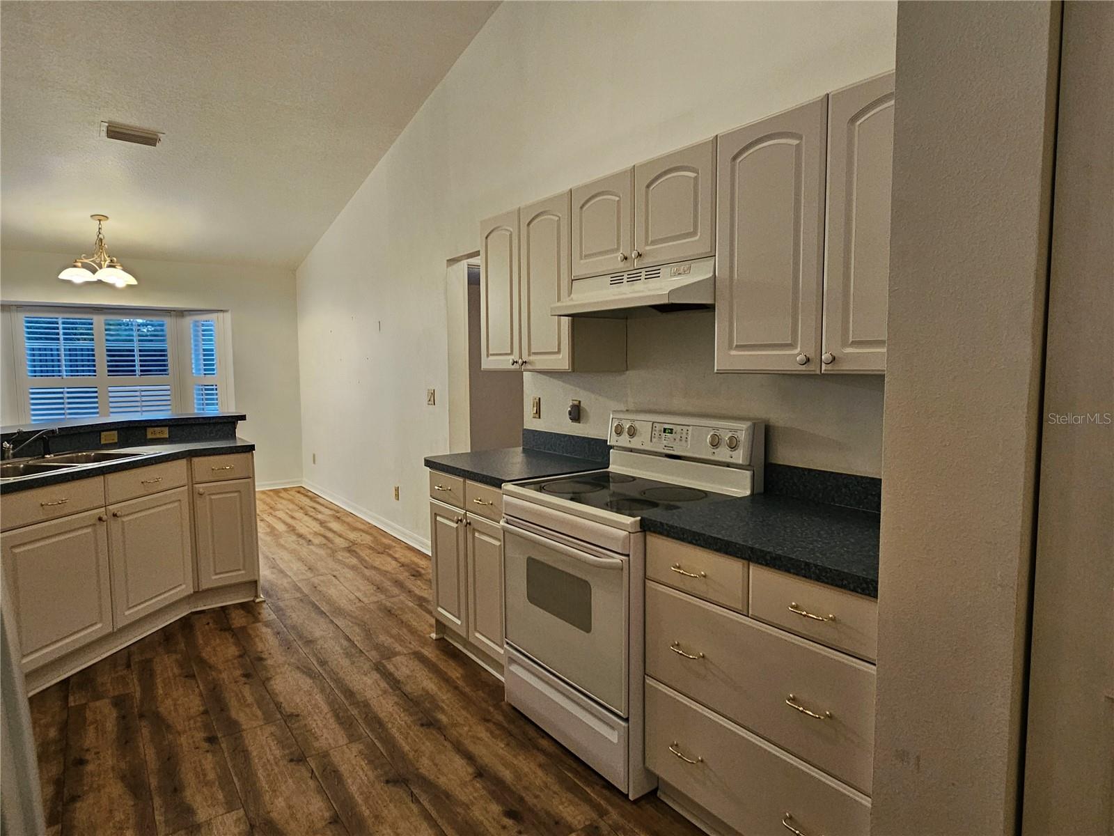 Image 8 of 28 For 5692 62nd Court Road