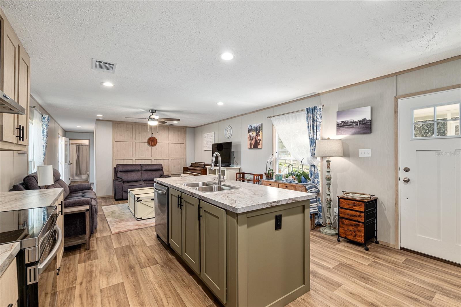 Image 10 of 45 For 14755 180th Street