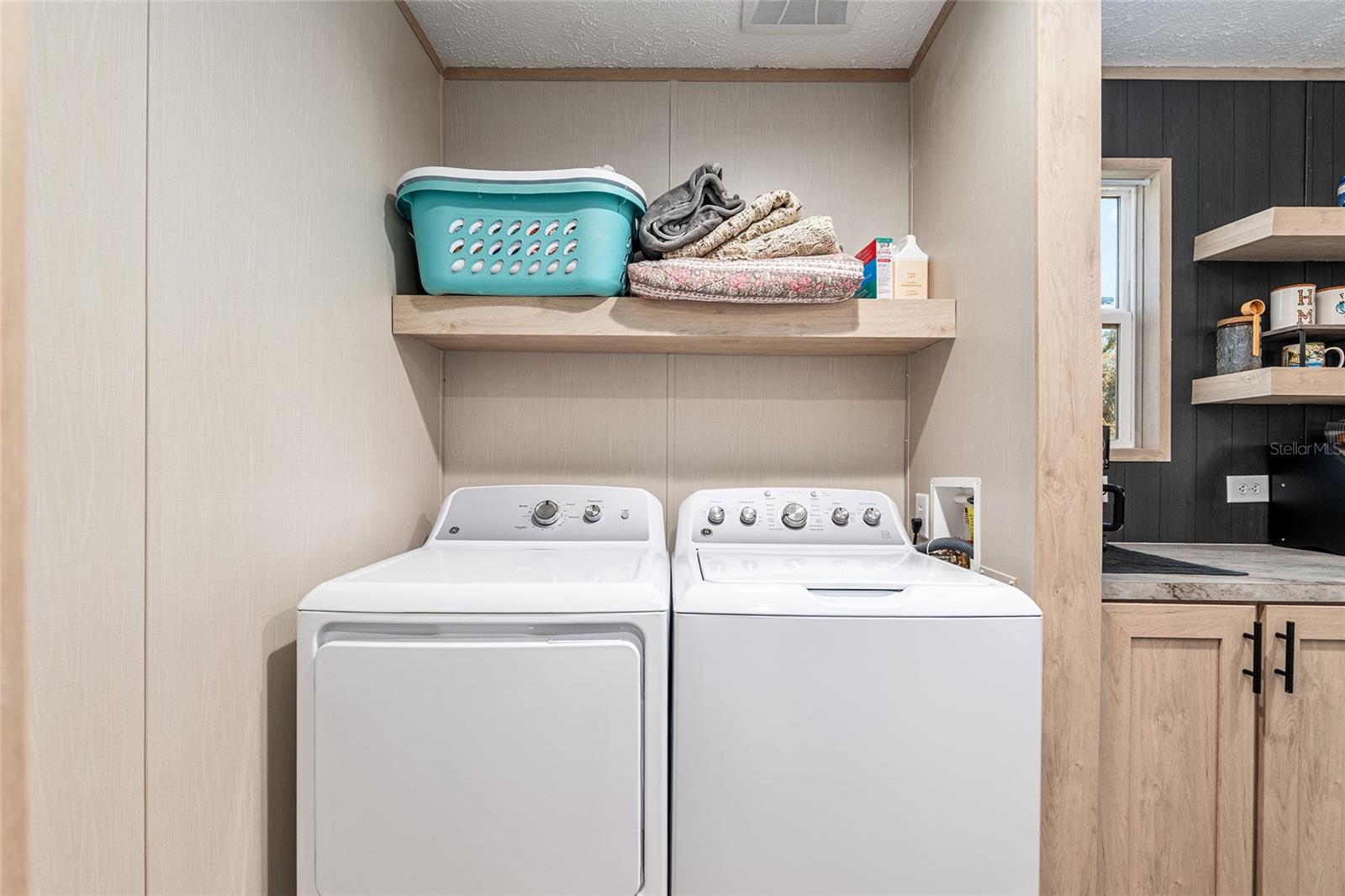 Image 14 of 45 For 14755 180th Street