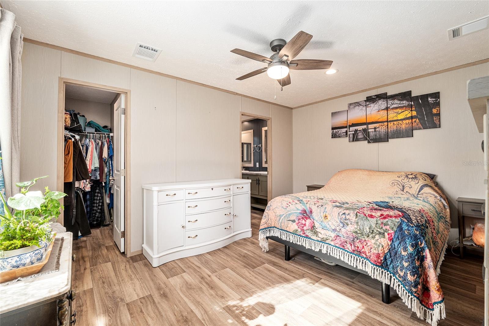 Image 17 of 45 For 14755 180th Street