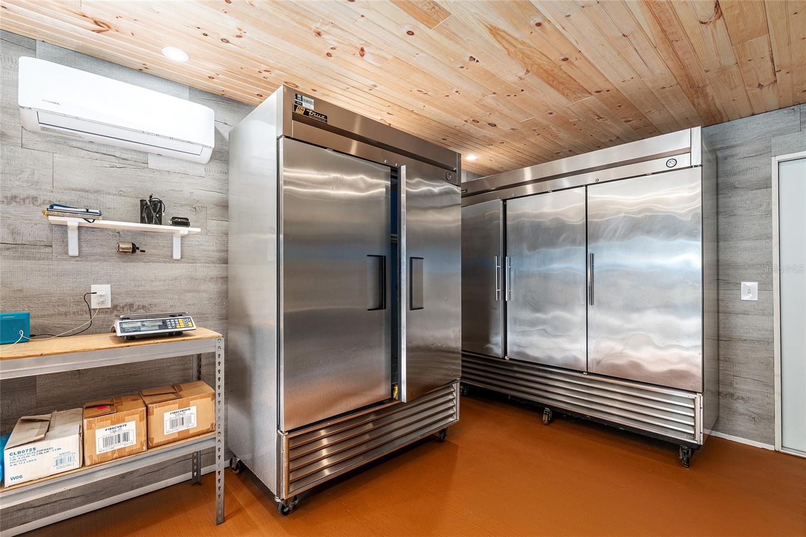 Image 33 of 45 For 14755 180th Street