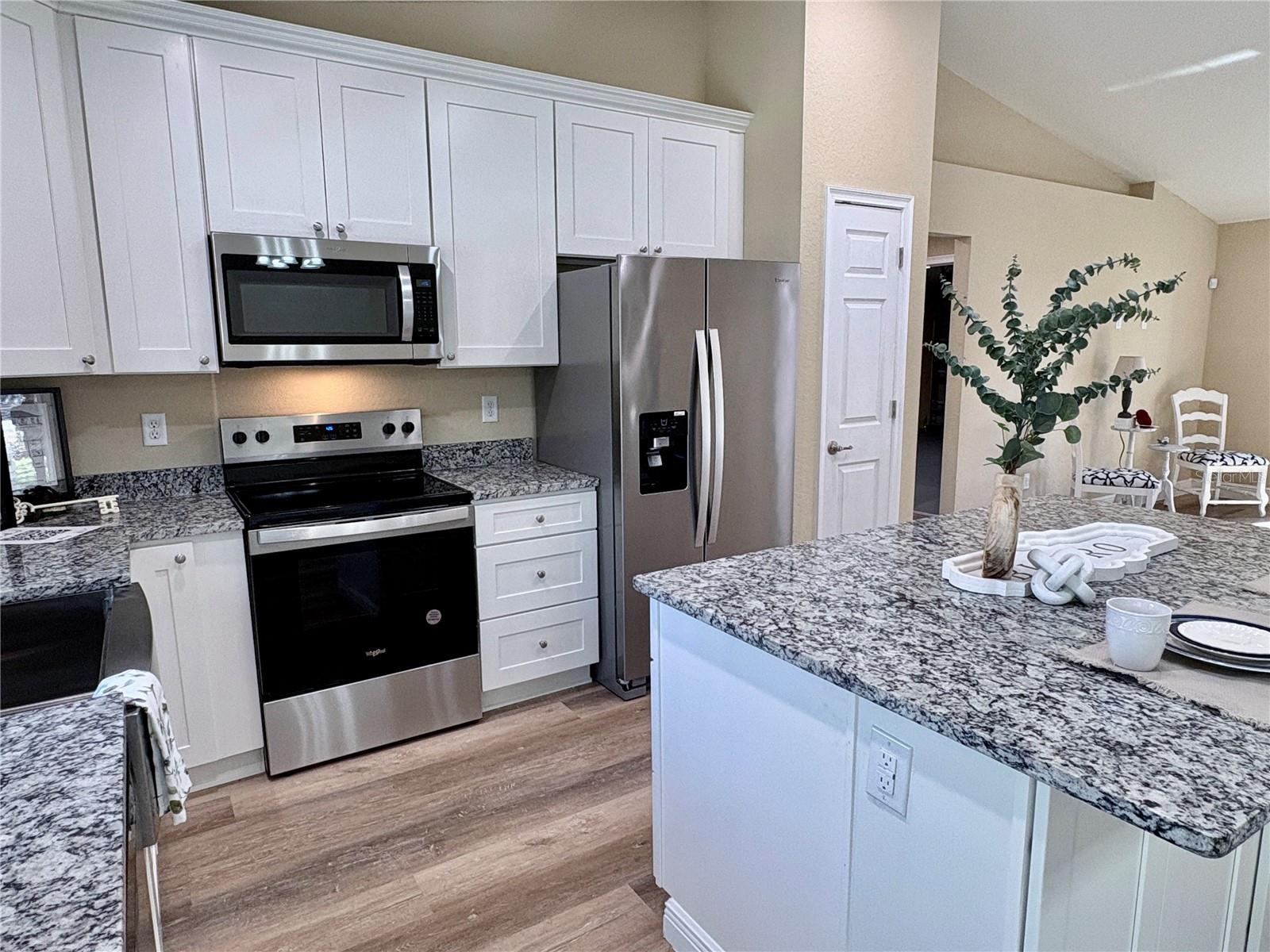 Image 15 of 37 For 9309 Highway 42