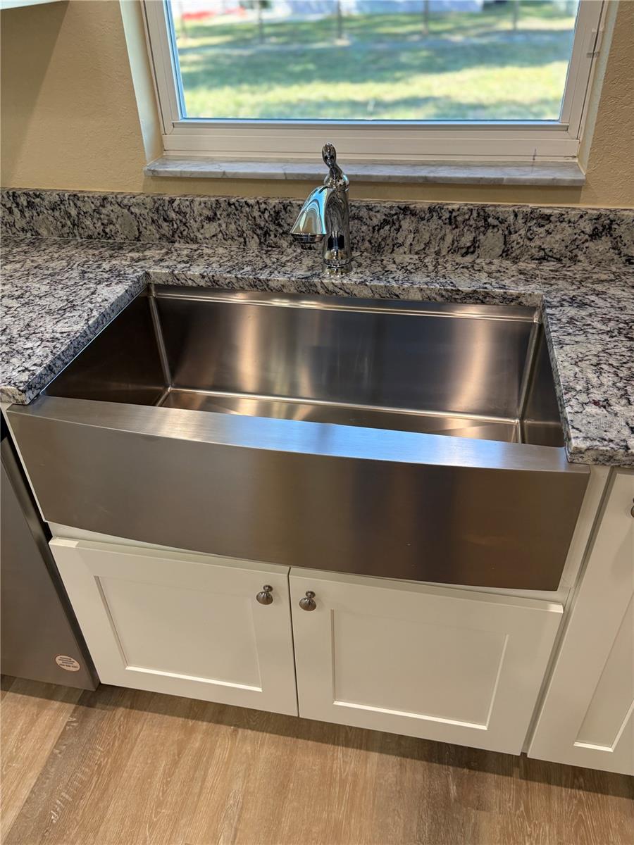 Image 17 of 37 For 9309 Highway 42