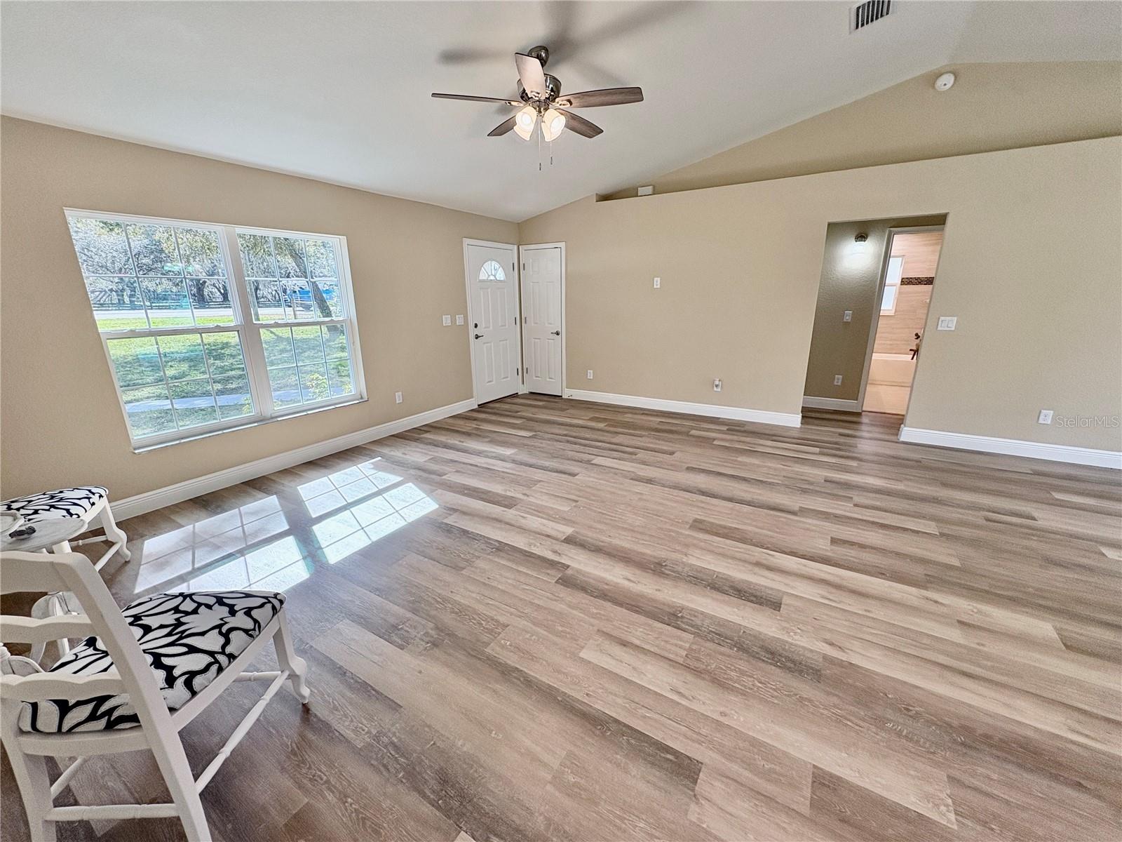 Image 5 of 37 For 9309 Highway 42