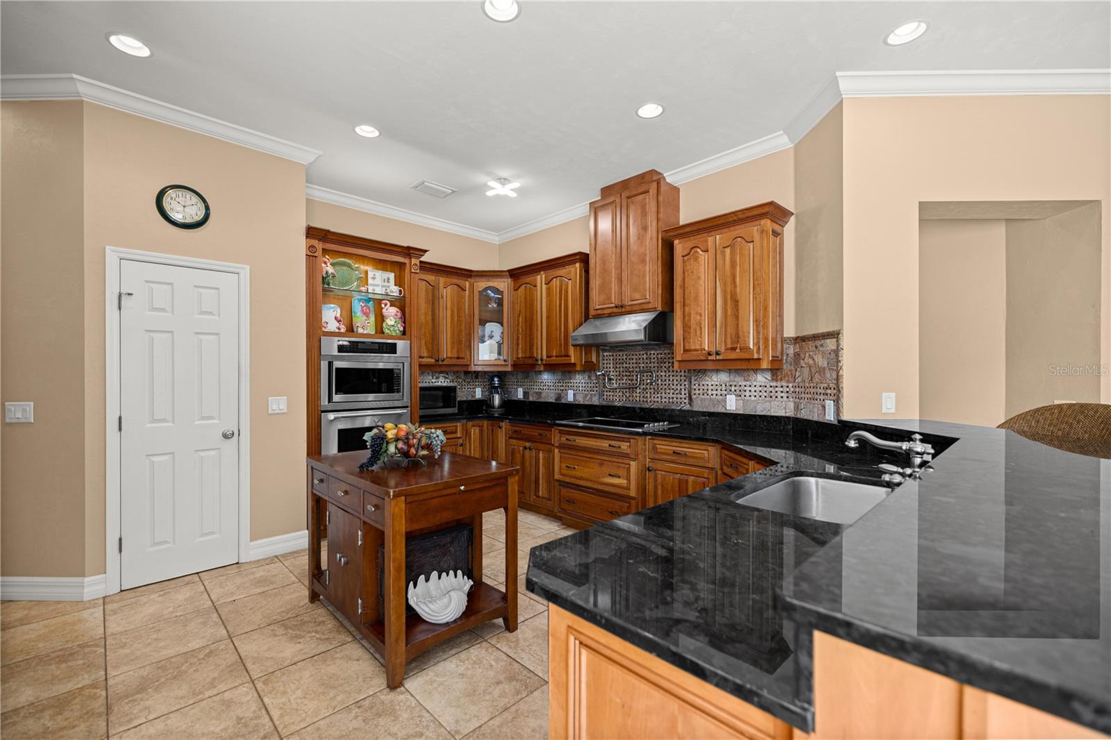 Image 11 of 70 For 6081 Pell Place