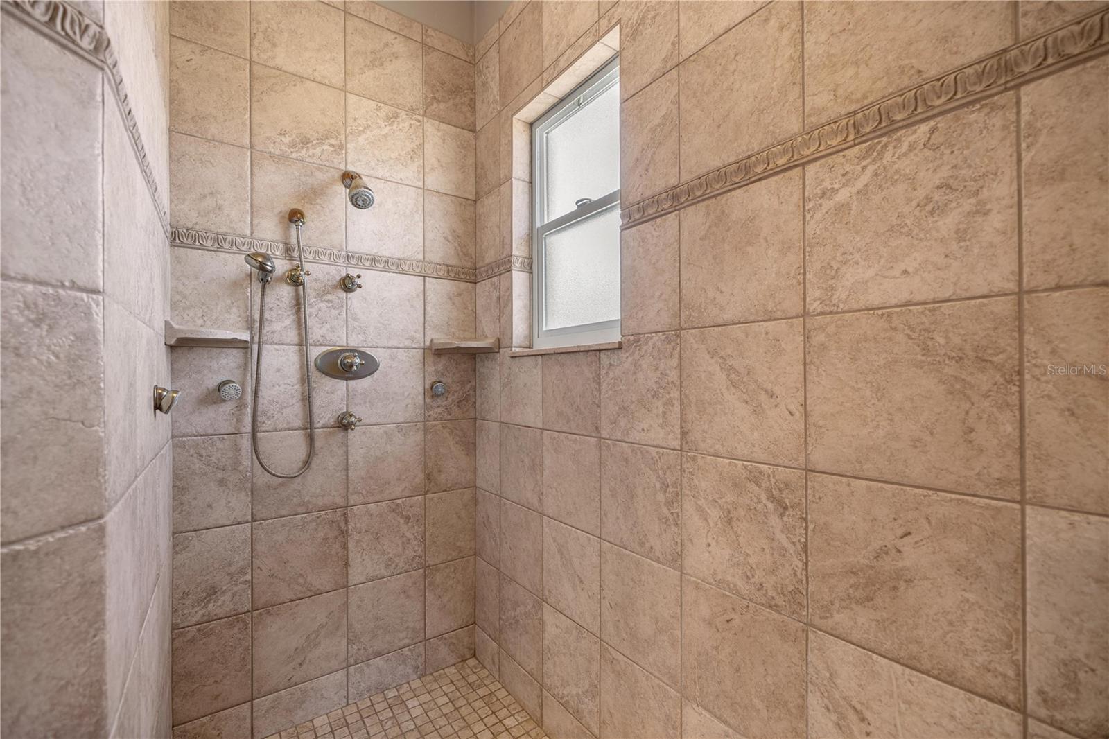 Image 24 of 70 For 6081 Pell Place