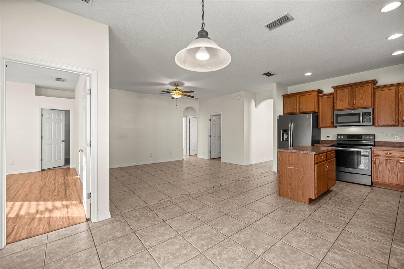 Image 14 of 40 For 6741 64th Terrace