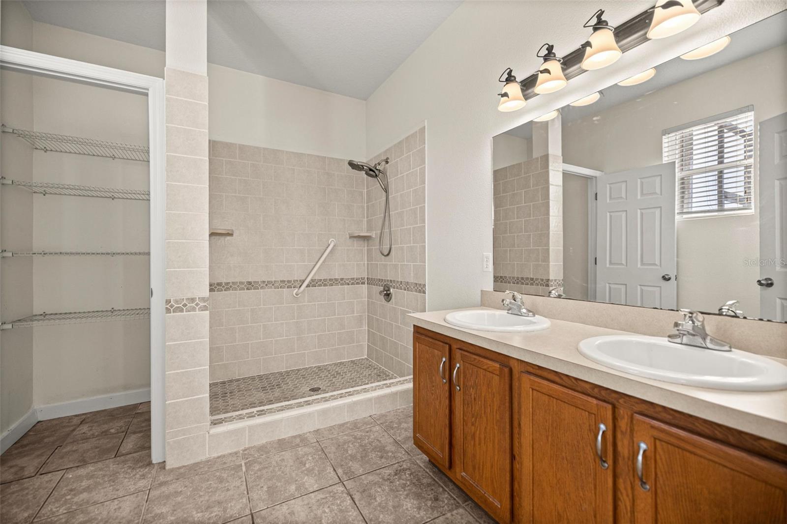 Image 19 of 40 For 6741 64th Terrace