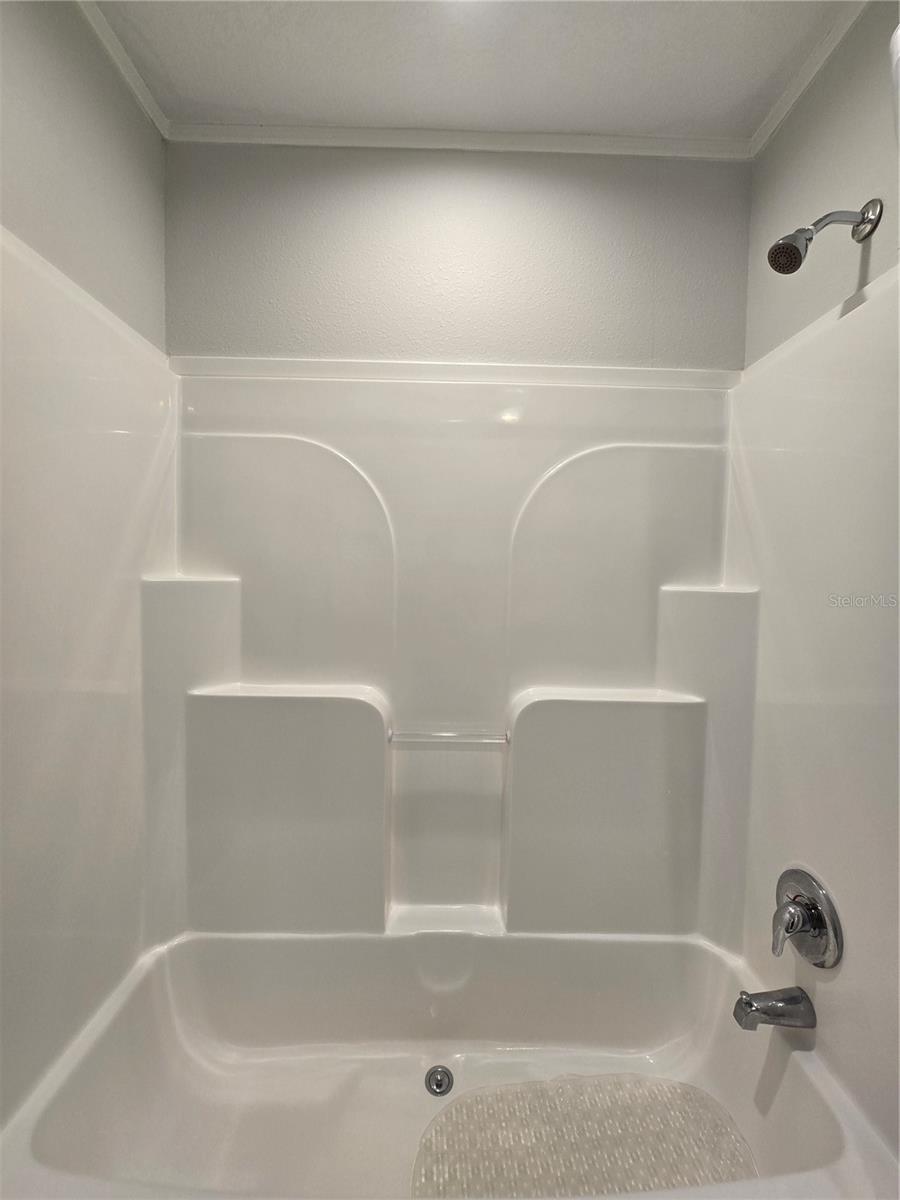 Image 27 of 46 For 919 50th Avenue W