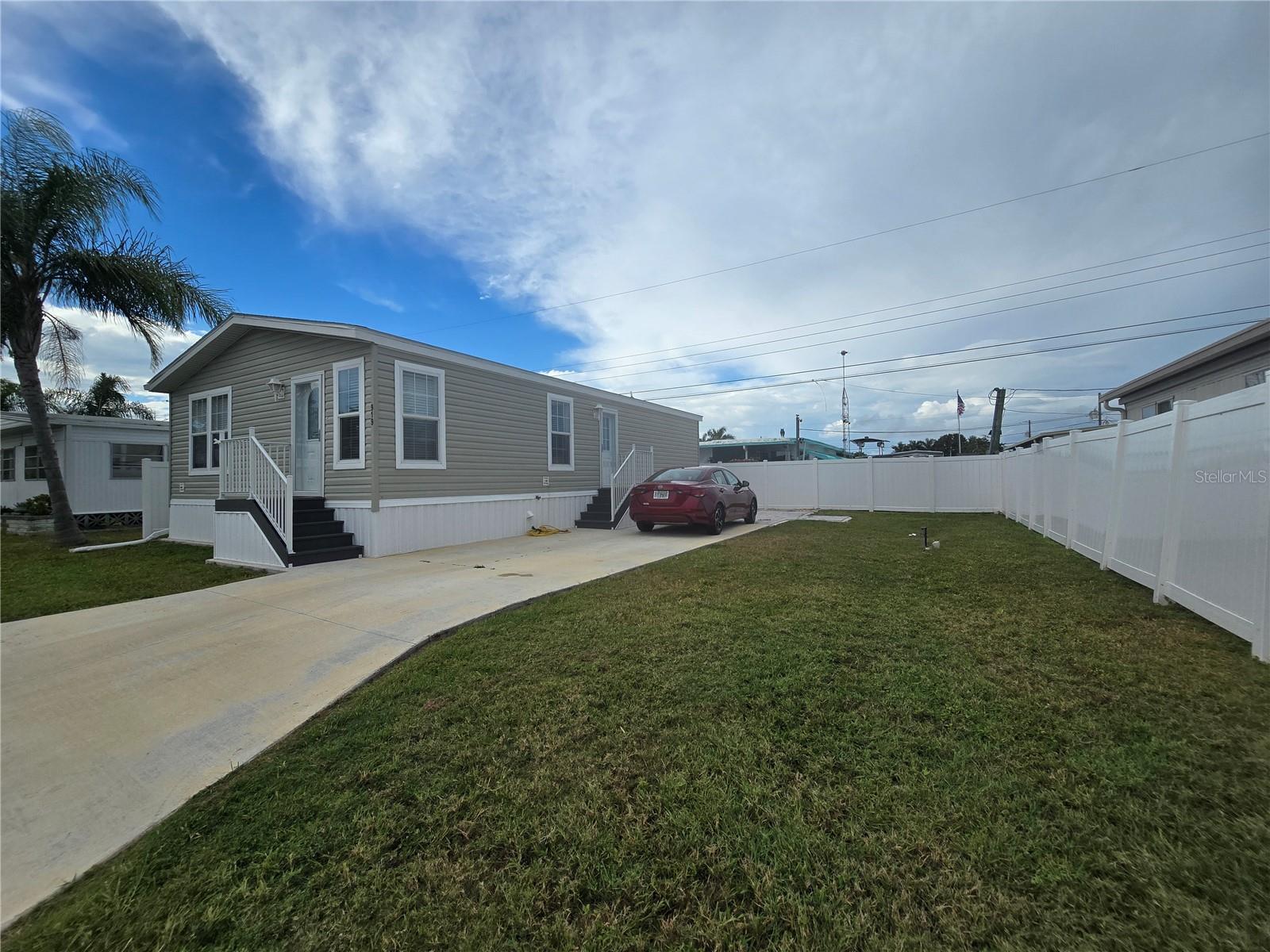 Image 39 of 46 For 919 50th Avenue W