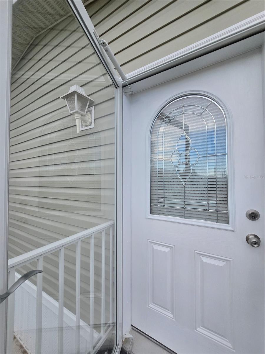 Image 8 of 46 For 919 50th Avenue W