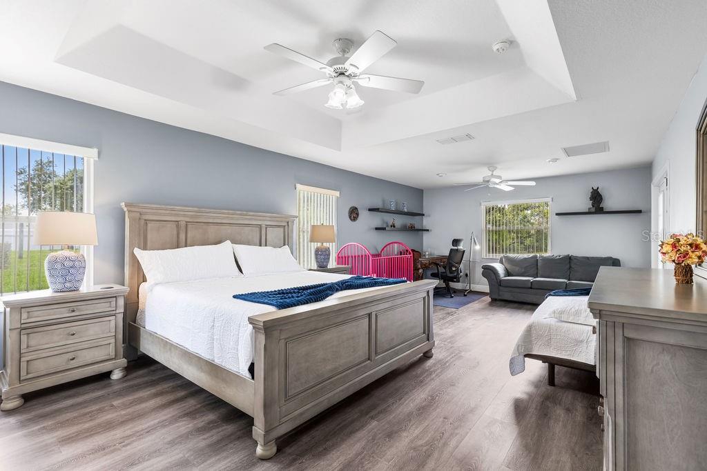 Image 11 of 25 For 10360 48th Avenue