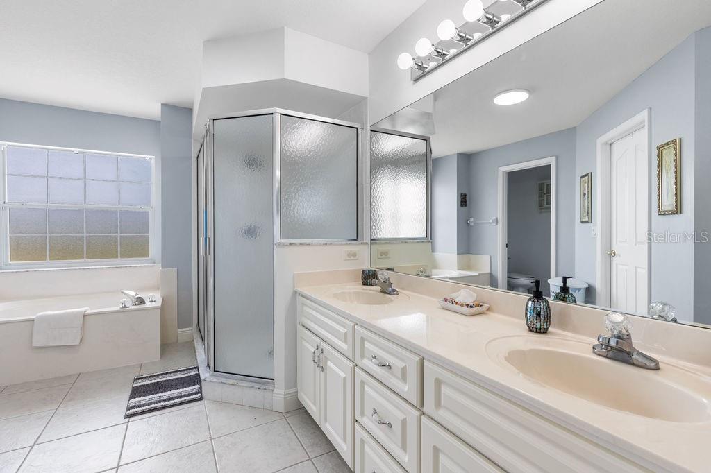 Image 15 of 25 For 10360 48th Avenue