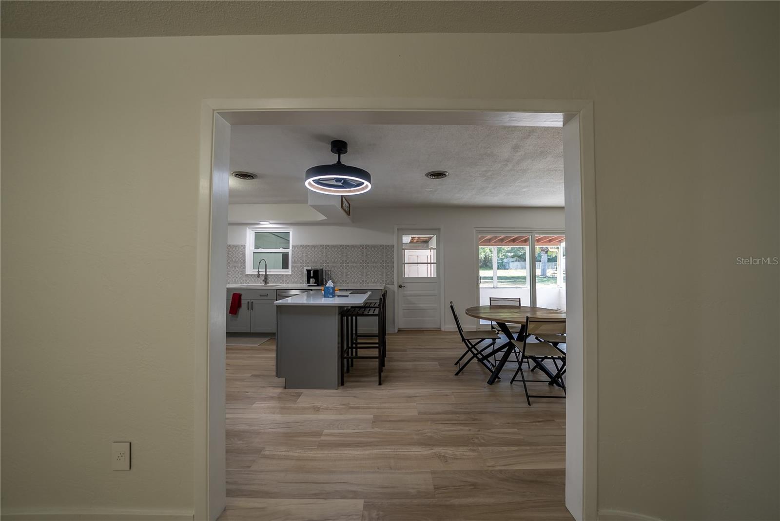 Image 8 of 44 For 831 41st Avenue